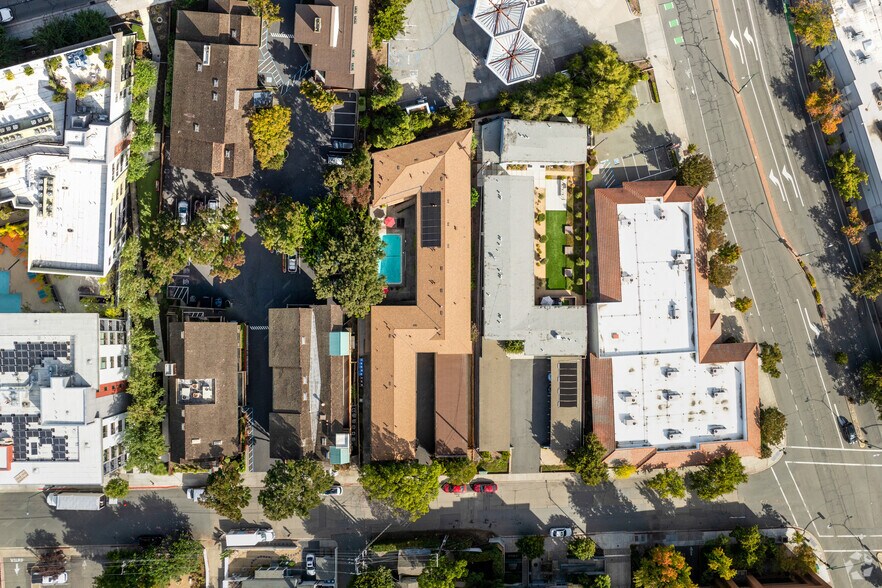 More Photos Of 1730 Lacassie Ave, Walnut Creek Apartments For Sale