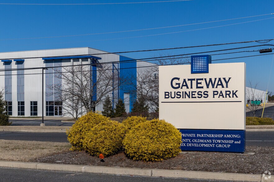 More Photos Of 2 Gateway Blvd, Pedricktown Distribution For Lease