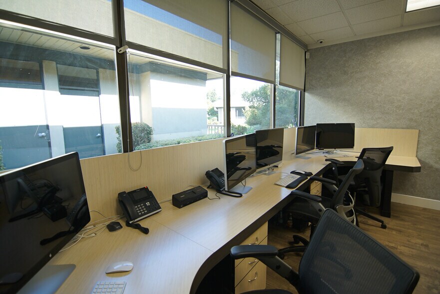 More Photos Of 6345 Auburn Blvd, Citrus Heights Office For Lease
