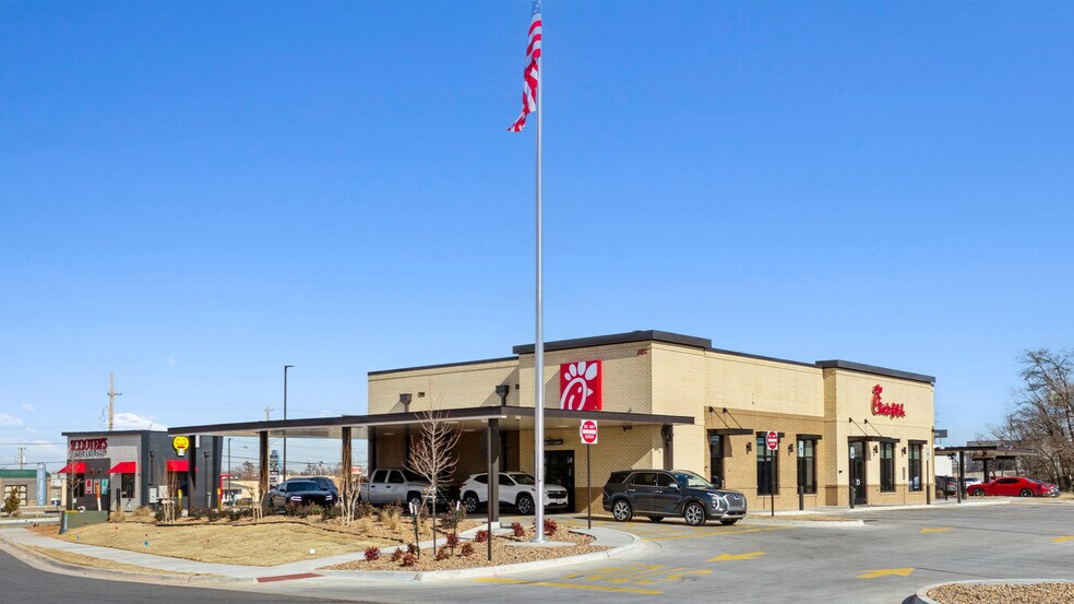 More Photos Of 2107 S 5th St, Chickasha Fast Food For Sale