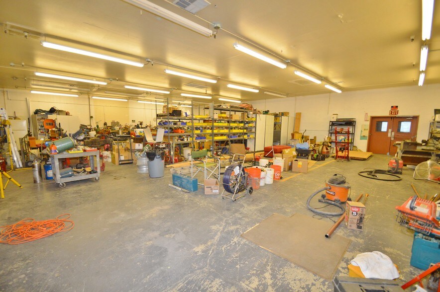 More Photos Of 18120 Bollinger Canyon Rd, San Ramon Manufacturing For Sale
