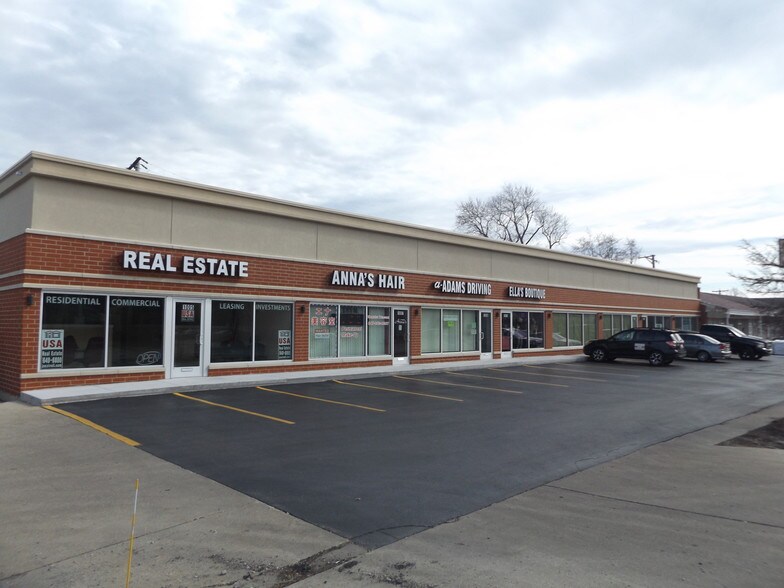 More Photos Of 1005-1015 S Arlington Heights Rd, Arlington Heights General Retail For Lease