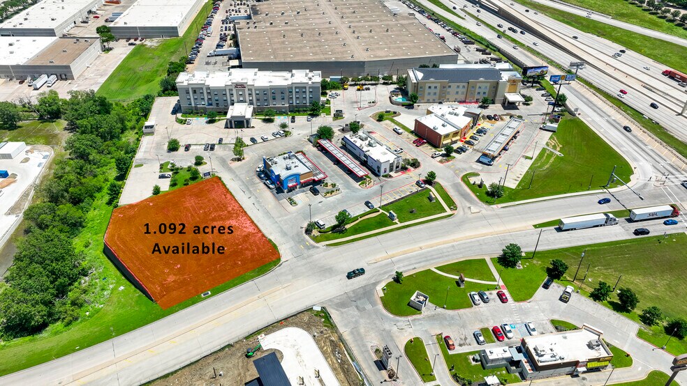 More Photos Of Interstate 30 @ Cockrell Hill Rd, Dallas Land For Sale