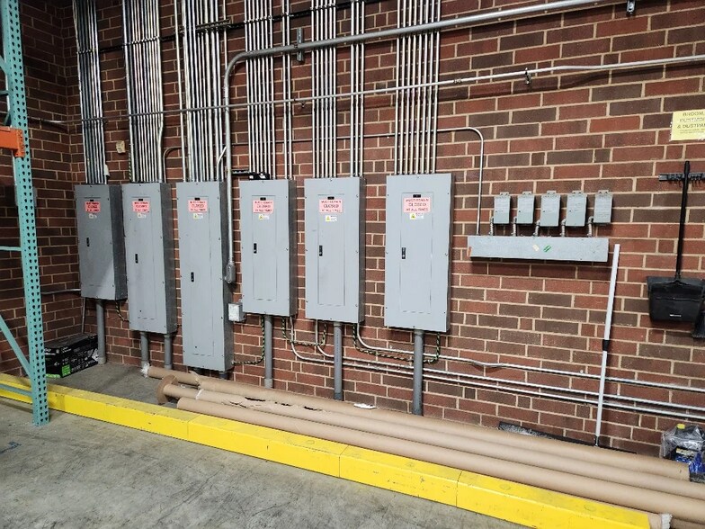 More Photos Of 750 Imperial Ct, Charlotte Distribution For Sale