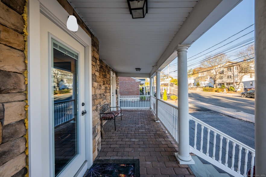 More Photos Of 85 Park Rd, West Hartford Storefront Retail Residential For Sale