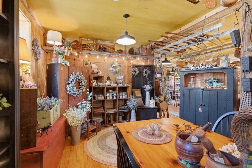 More Photos Of 953 Victory Hwy, Burrillville Bar For Sale