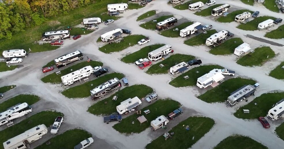 Primary Photo Of 31635 Ashworth Rd, Waukee Manufactured Housing Mobile Home Park For Sale
