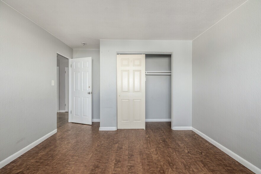More Photos Of 1634 Boston St, Aurora Apartments For Sale