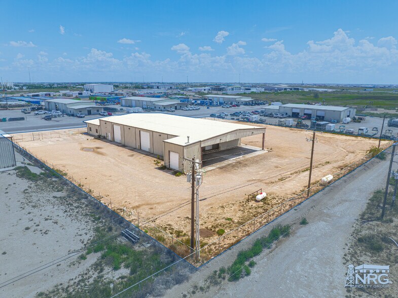 More Photos Of 2708 S County Road 1242, Midland Warehouse For Lease