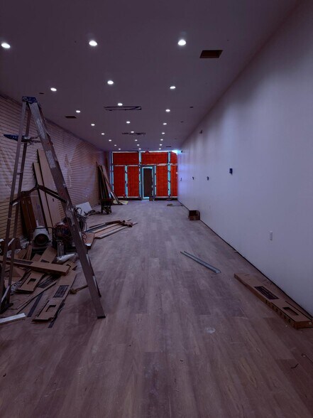 More Photos Of 351-357 Hempstead Tpke, West Hempstead Storefront Retail Office For Lease