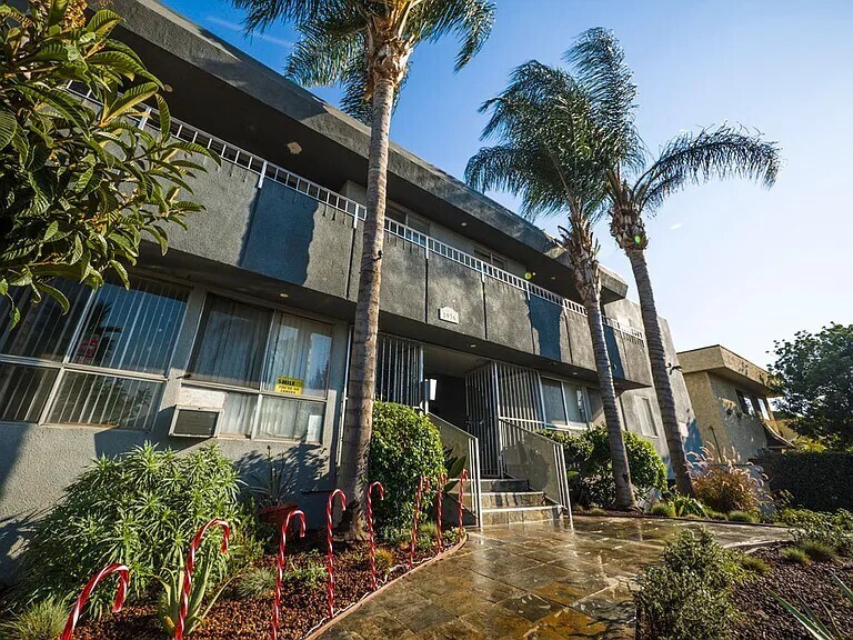 More Photos Of 1936-1938 S Corning St, Los Angeles Apartments For Sale