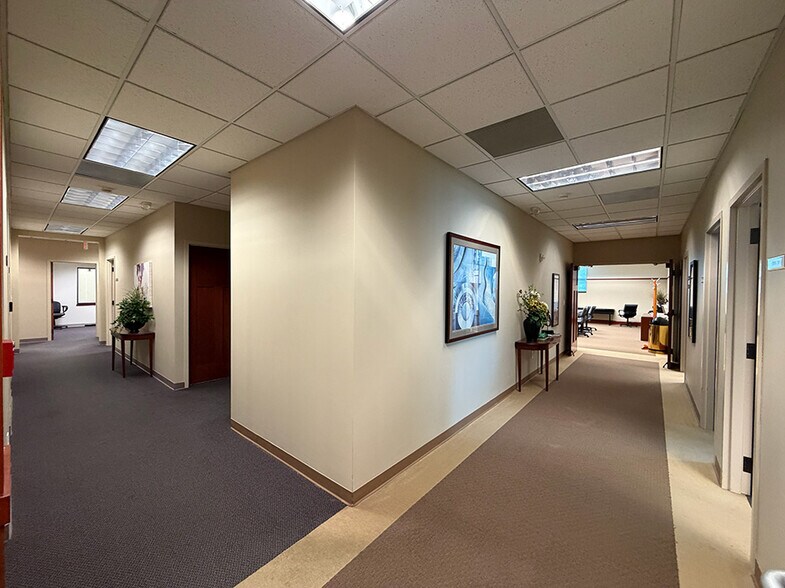 More Photos Of 3167 Robbins Rd, Springfield Office For Sale