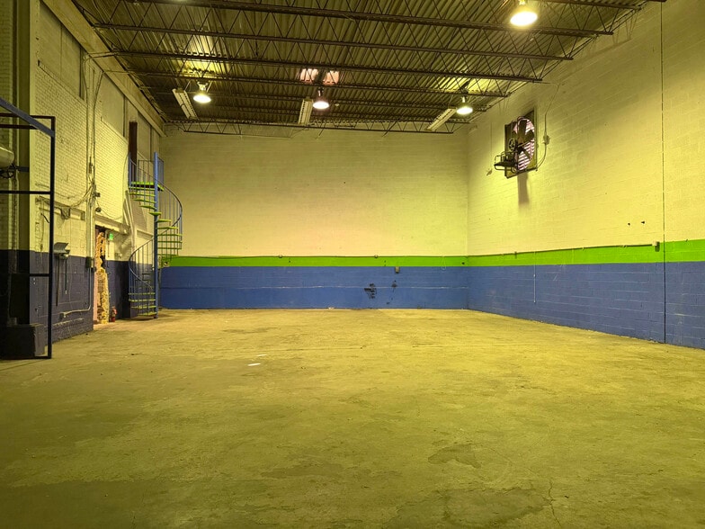 More Photos Of 1149 Watson St, Baltimore Warehouse For Sale