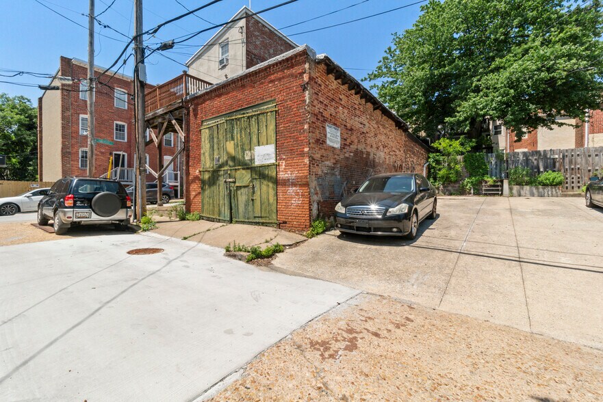 More Photos Of 885 W Lombard St, Baltimore Apartments For Sale