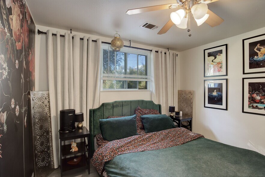 More Photos Of 2107 3rd Ave, Longmont Apartments For Sale