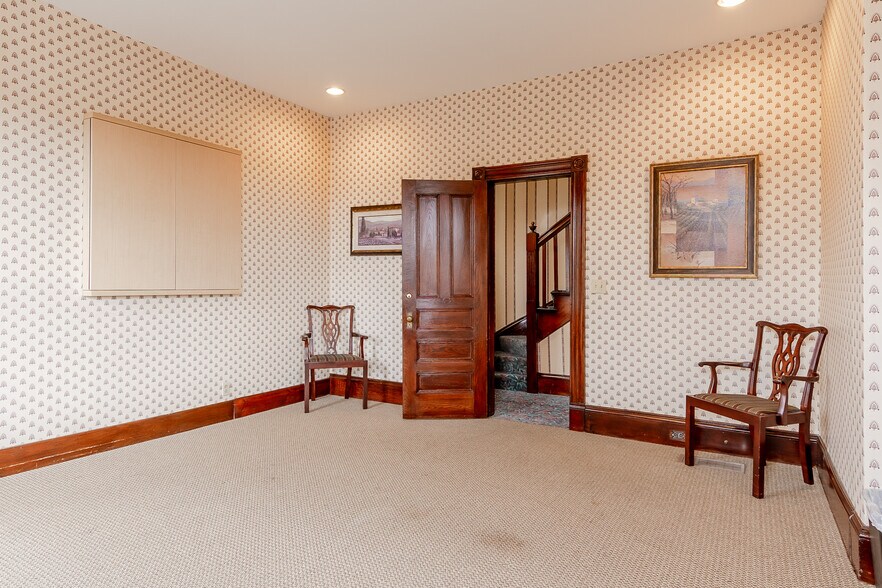 More Photos Of 25 Harvard St, Worcester Office For Lease