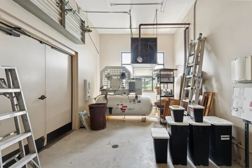 More Photos Of 180 Knights Way, Fond Du Lac Medical For Sale