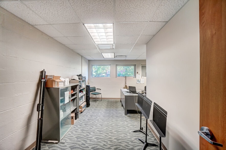 More Photos Of 150 E South College St, Yellow Springs Research And Development For Sale