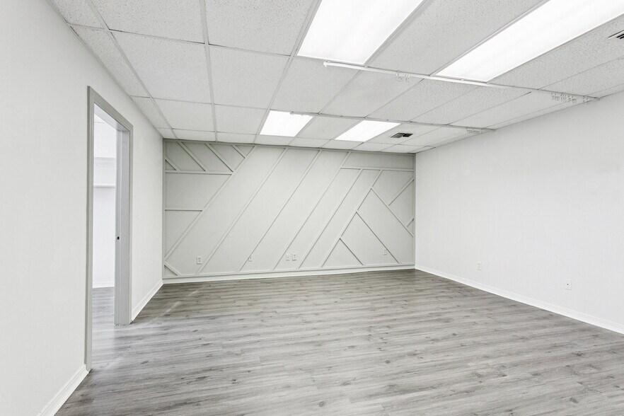 More Photos Of 671 Rosa Ave, Metairie Office For Lease