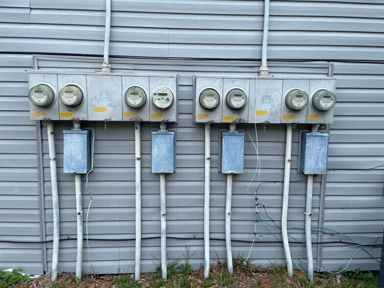 More Photos Of 7116 Pearson Rd, Pensacola Apartments For Sale