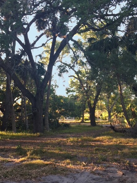 More Photos Of 6200 Bayshore Rd, North Fort Myers Land For Sale