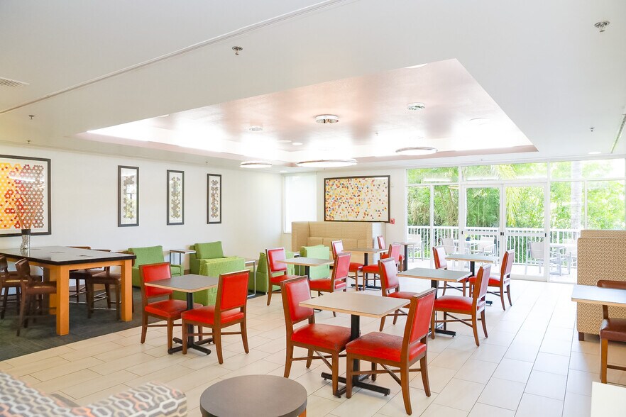 More Photos Of 90 Professional Blvd, Daytona Beach Hotel For Sale
