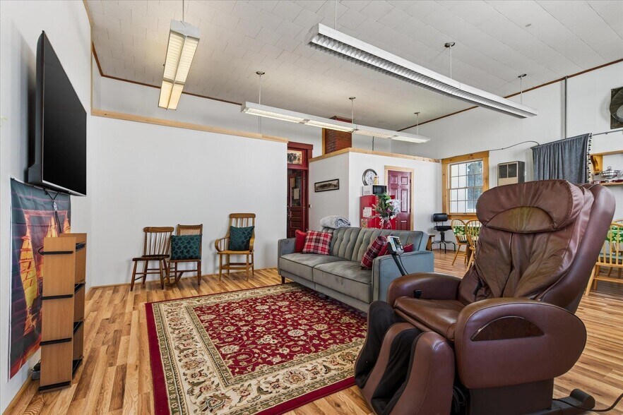 More Photos Of 66 Duttonsville School dr, Cavendish Specialty For Sale