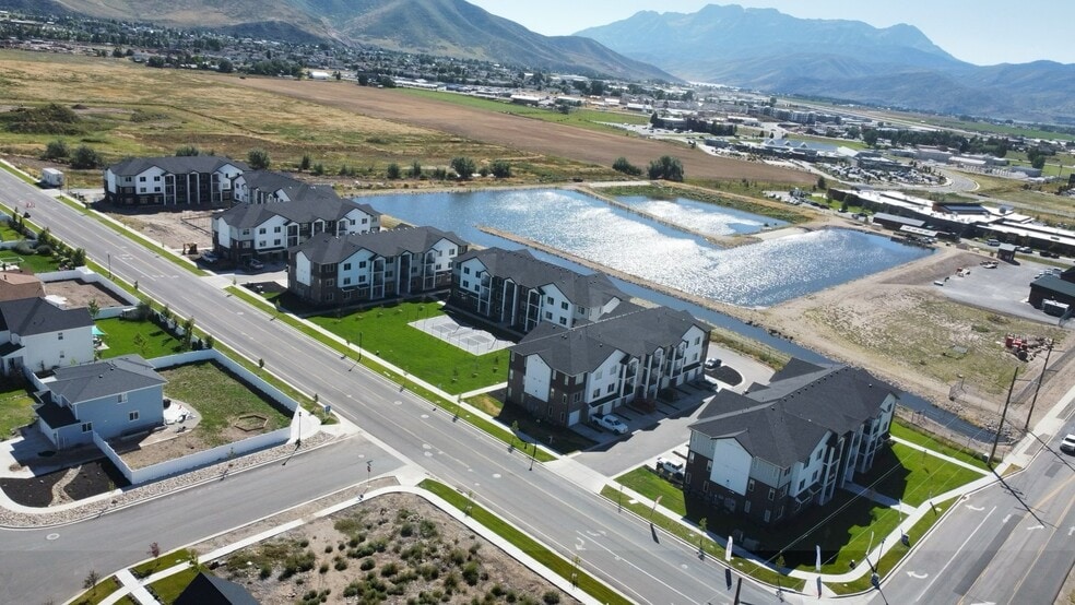 More Photos Of 1346 S Sawmill Blvd, Heber City Multifamily For Sale