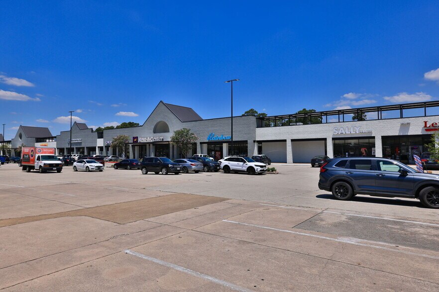 More Photos Of 9715-9785 E FM-1960 By pass, Humble Unknown For Lease