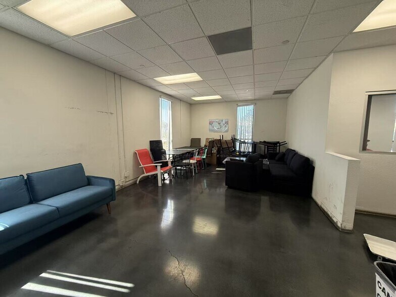 More Photos Of 15929-15939 E Valley Blvd, City Of Industry Warehouse For Lease