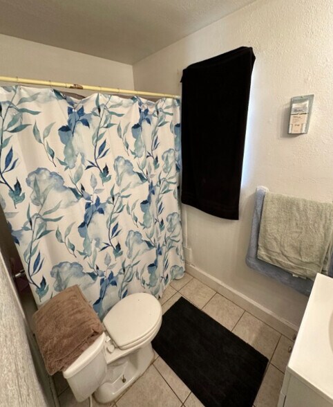 More Photos Of 1193 Akron St, Aurora Apartments For Sale