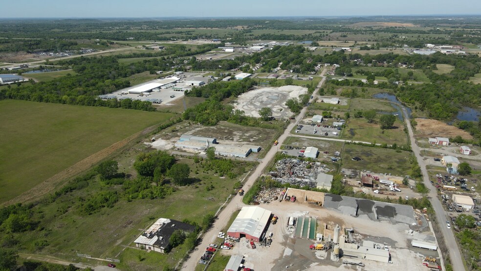 More Photos Of 611 Azalea Dr, Muskogee Warehouse For Sale