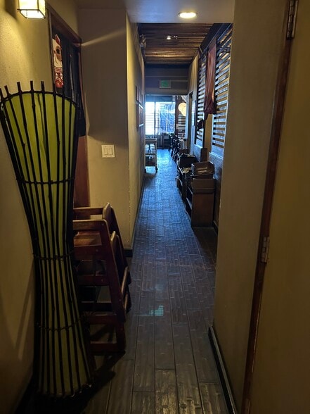 More Photos Of 22733-22833 Hawthorne Blvd, Torrance Storefront For Lease