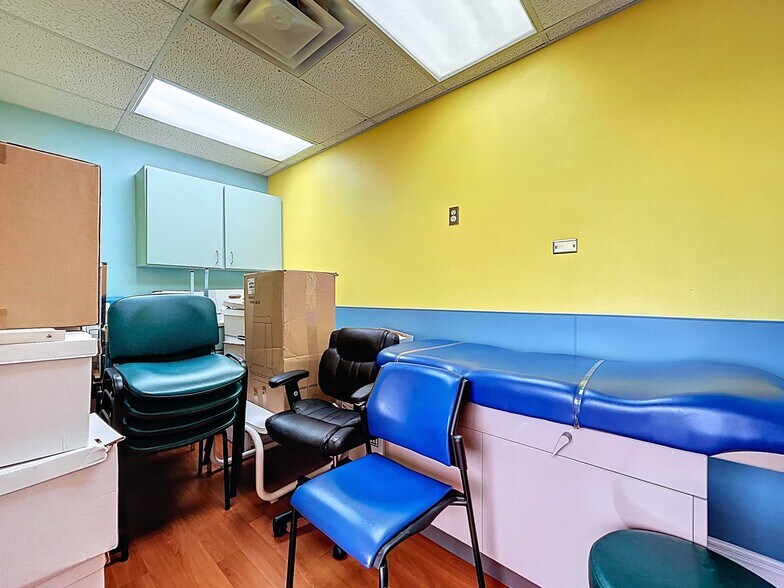More Photos Of 11373 Cortez Blvd, Brooksville Medical For Sale