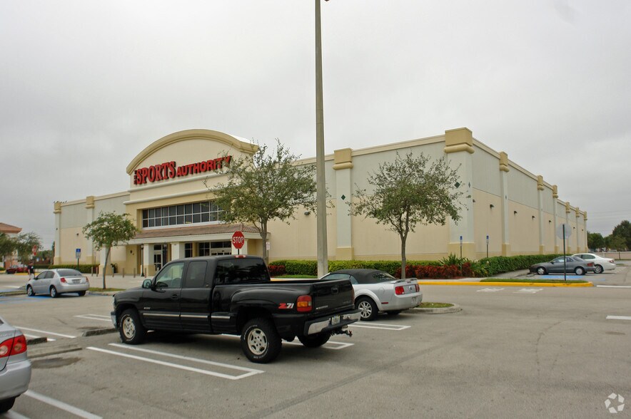 More Photos Of 333-399 N Congress Ave, Boynton Beach Unknown For Lease