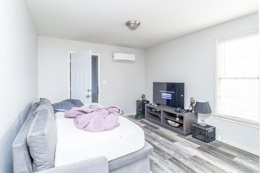 More Photos Of 1806 Meharry Blvd, Nashville Apartments For Sale