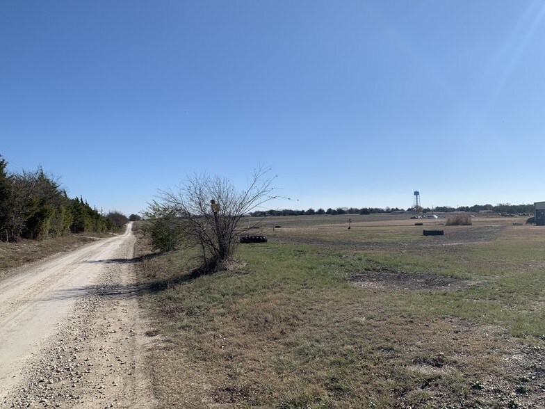 More Photos Of 309 S US Highway 69, Trenton Industrial For Lease