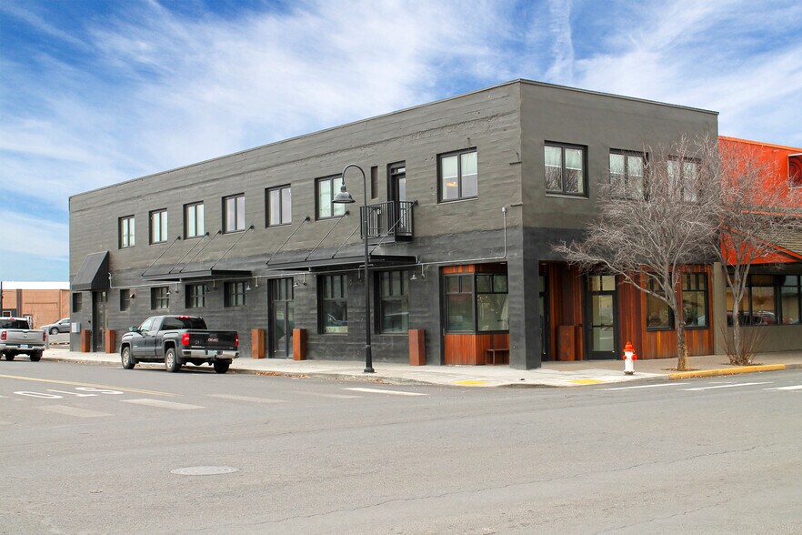 Primary Photo Of 386 N Main St, Prineville Restaurant For Lease