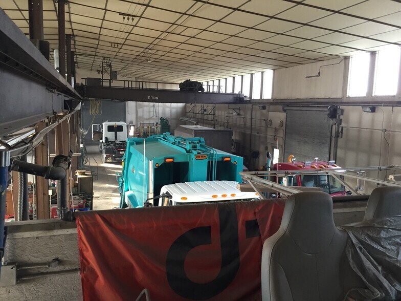 More Photos Of 237 State Rd, Ashtabula Manufacturing For Sale