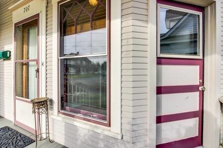 More Photos Of 707 NE 5th St, McMinnville Office For Sale