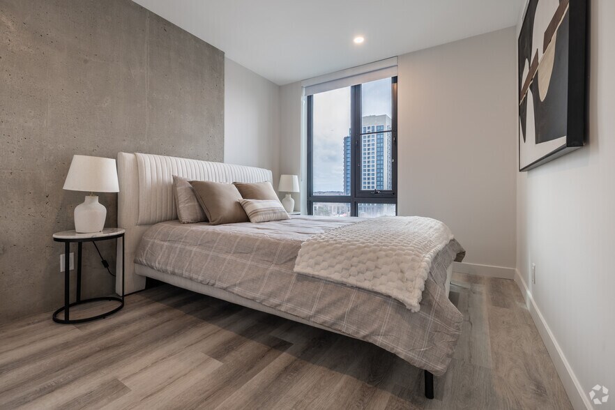 More Photos Of 2140 Baseline, Ottawa Apartments For Lease