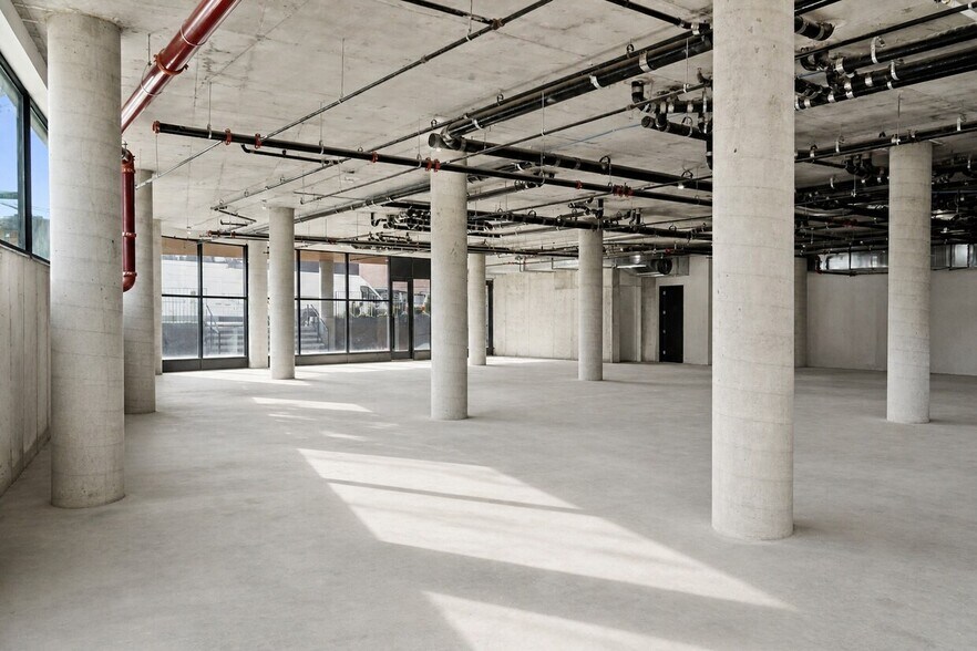 More Photos Of 33 Franklin St, Brooklyn Apartments For Lease