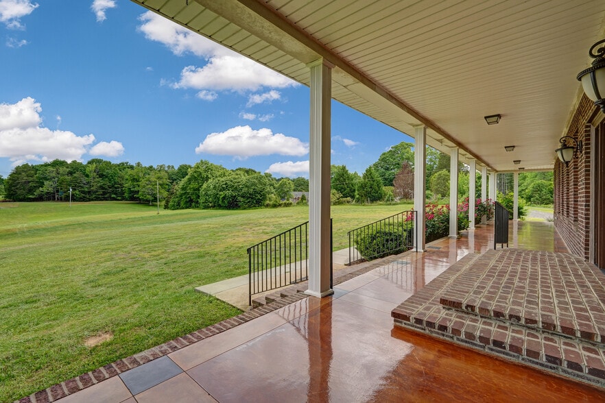 More Photos Of 178 Slaydon Rd, Eden Specialty For Sale