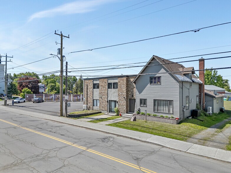 More Photos Of 6610 Fourth Line Rd, Ottawa Storefront Retail Residential For Sale