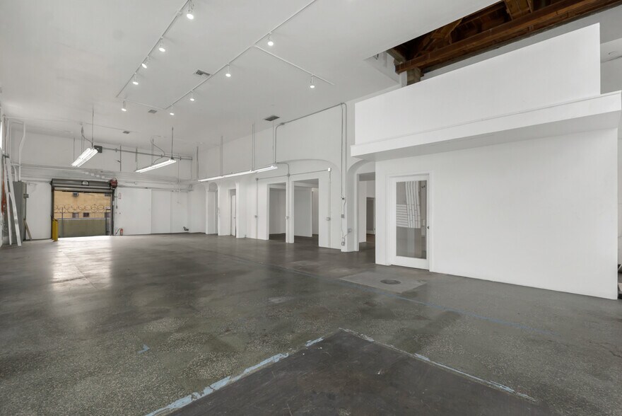 More Photos Of 7176 W Sunset Blvd, Los Angeles Storefront Retail Office For Sale