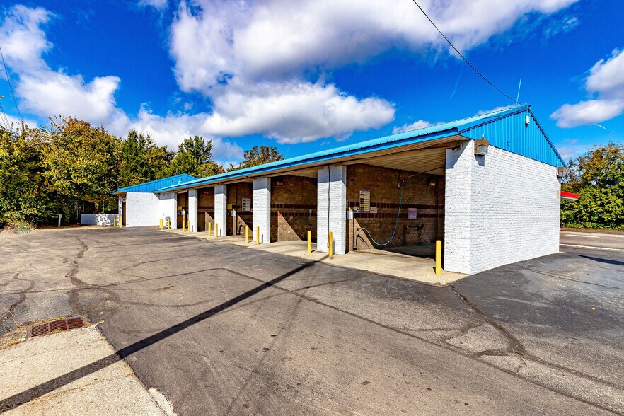 More Photos Of 8037 Hamilton Ave, Cincinnati Carwash For Lease