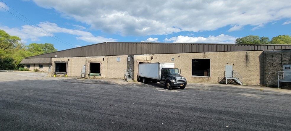 More Photos Of 53 Smith Rd, Middletown Warehouse For Sale