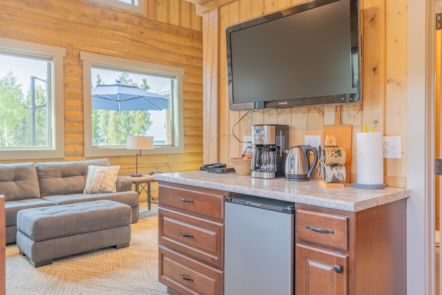 More Photos Of Quartz Lake, Delta Junction Lodge Meeting Hall For Sale