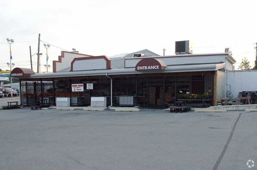 More Photos Of 1708 W Tilghman St, Allentown Freestanding For Sale