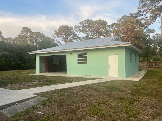 More Photos Of XXXXX 130th N ave, Jupiter Specialty For Lease